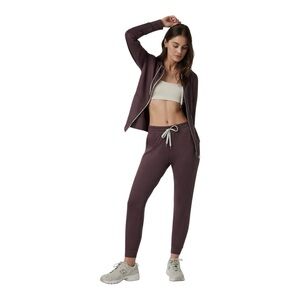Vuori Performance Joggers in Elderberry Heather